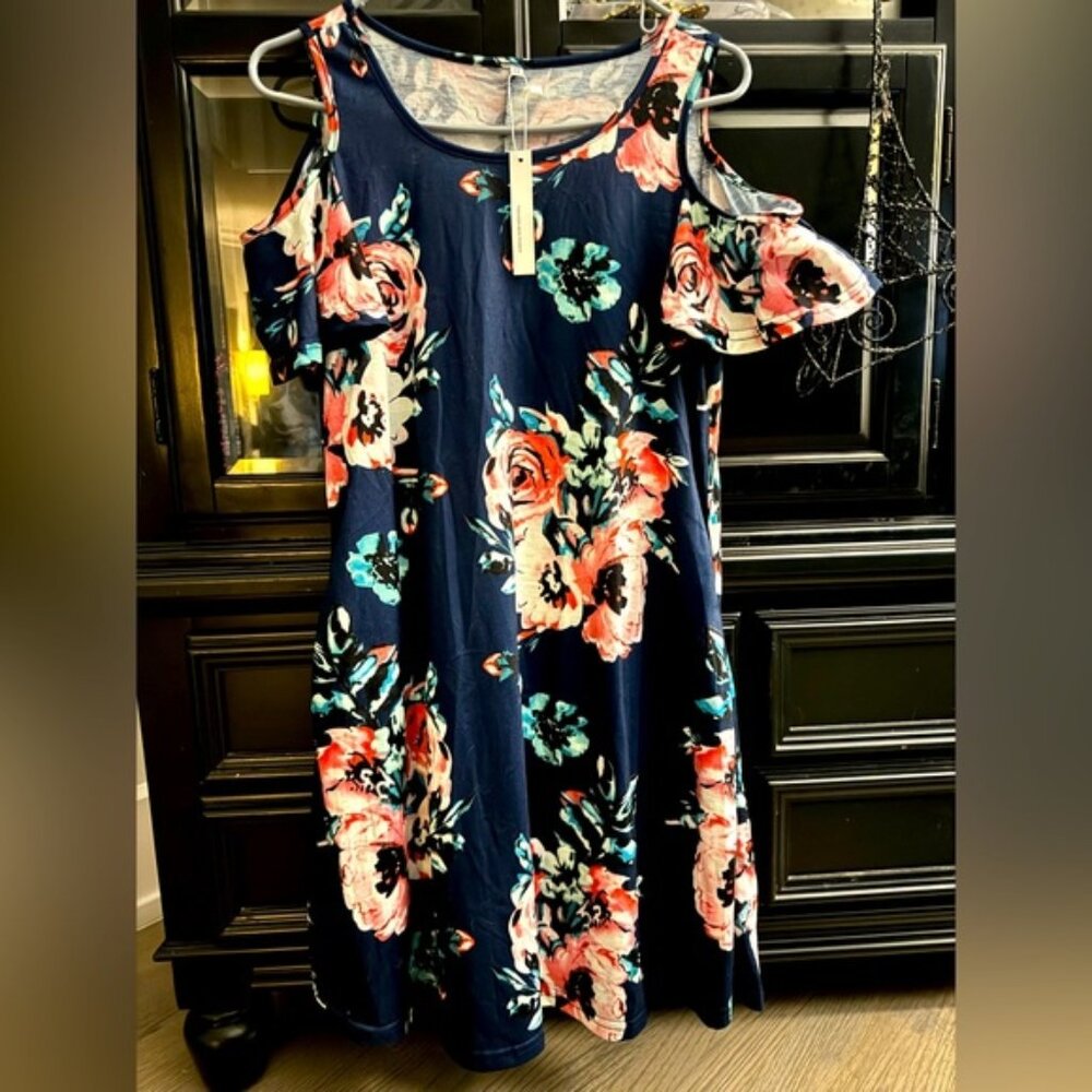 NWT Navy blue floral dress